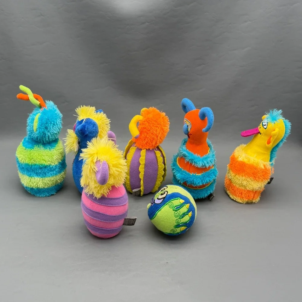 Melissa & Doug Monster Bowling.  6 Wacky Plush Pins 1 Silly Ball and Bag
